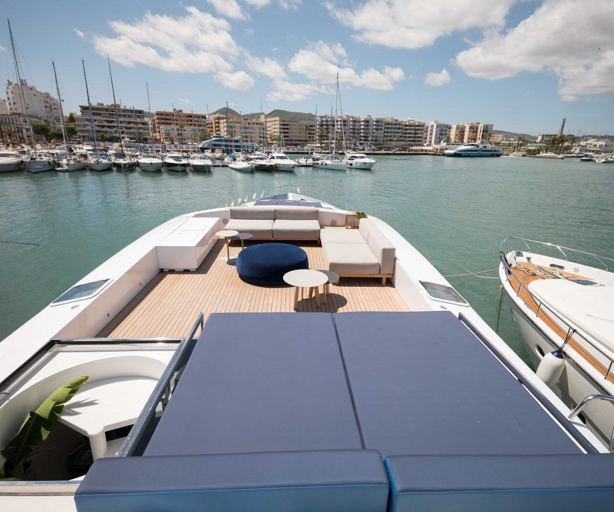 Ibiza yatch rental | Tecnomar 36 Blue Jay